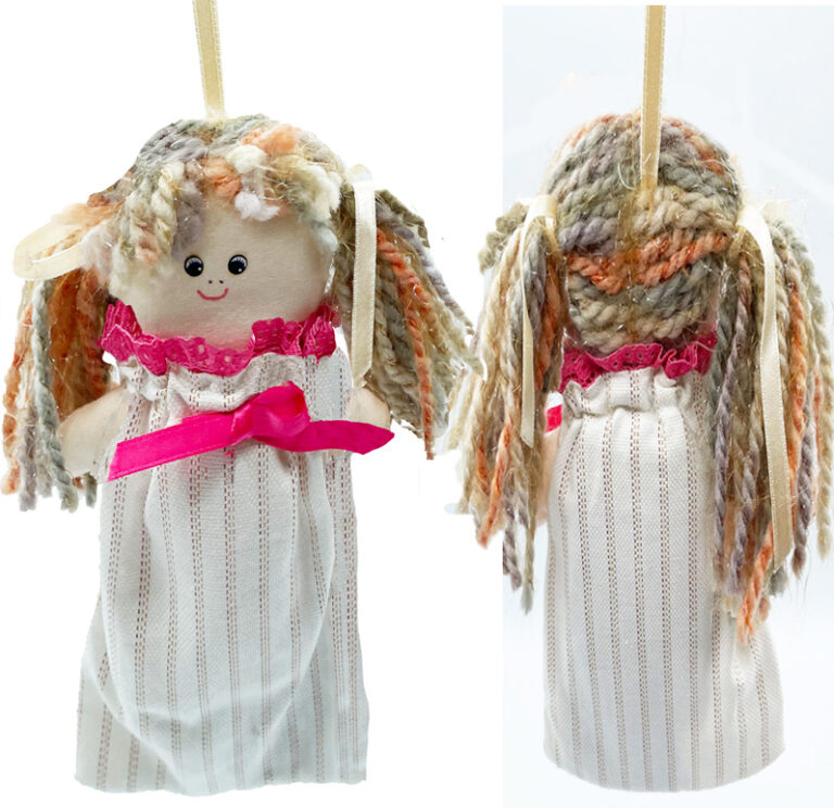 Muñeca pra bolsita de pefume