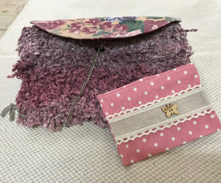 Bolso de lana rizada hecho a mano