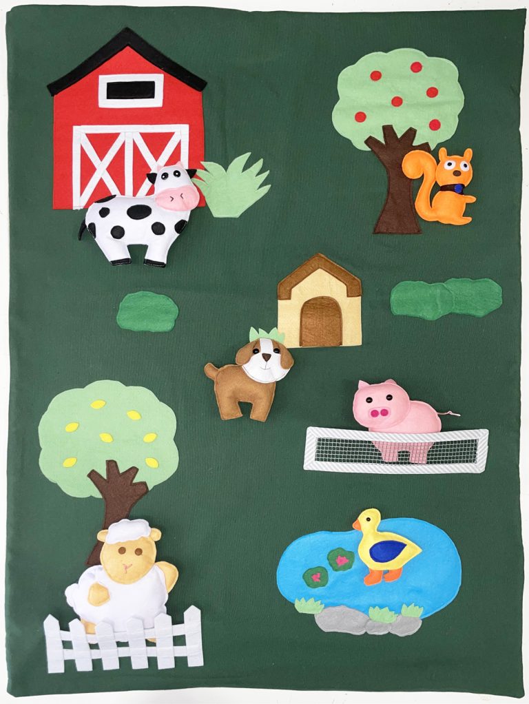 Colcha-Manta-Alfombra Guateada con Apliques de Granja y 6 Animales para Jugar